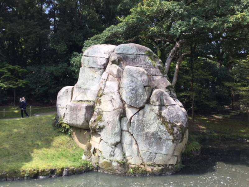 Okayama Private Tour - Roca rompecabeza del Jardín Korakuen