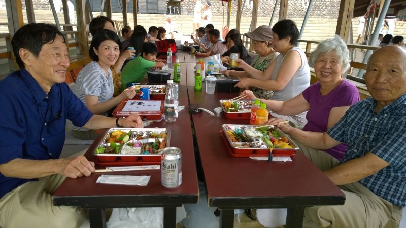 Gifu Private Tour - With a Chinese-American family on the cormorant-fishing-viewing boat on the Nagara river in Gifu