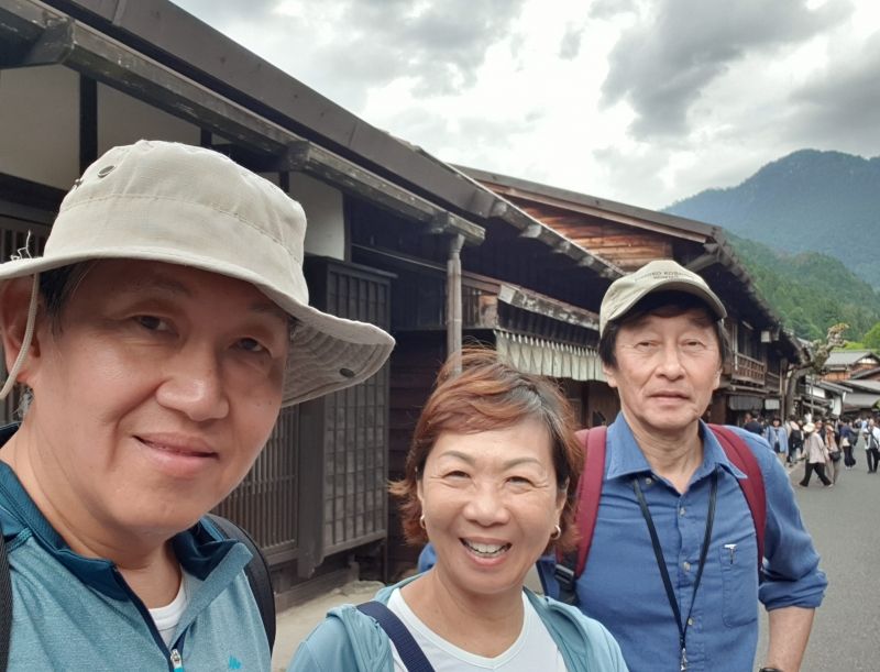 Gifu Private Tour -  Nakasendo hiking with a nice Singaporean middle-aged couple