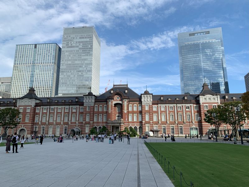 Kanagawa Private Tour - Tokyo station