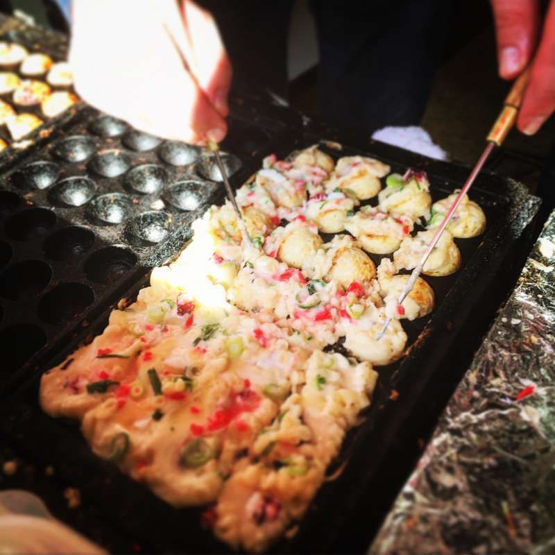 Osaka Private Tour - How about trying making takoyaki at a takoyaki stand ?? 