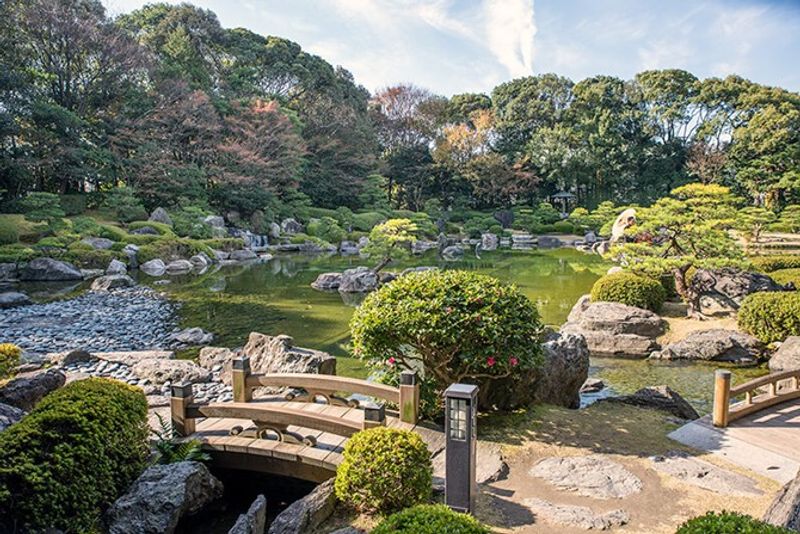 Fukuoka Private Tour - Japanese garden at Ohori Park