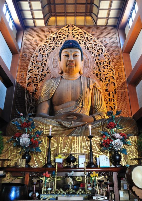 Fukuoka Private Tour - Wooden Geat Buddha