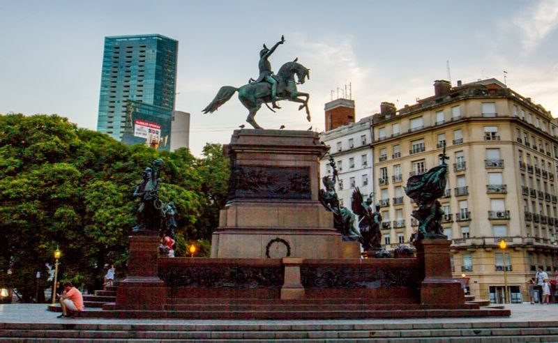 Buenos Aires Private Tour - Gral. San Martín's monument