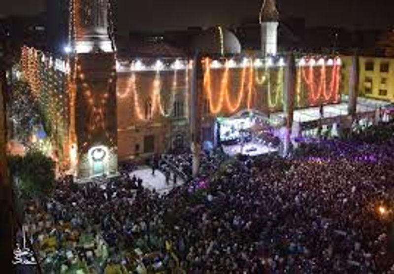 Cairo Private Tour - The local people going to the Al Hussain Mosq