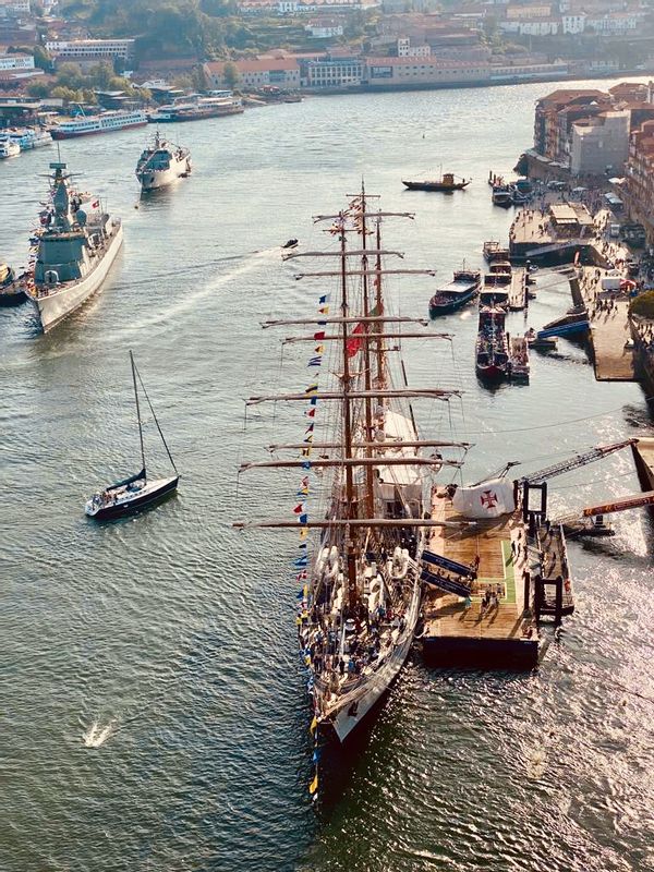 Porto Private Tour - Ship festival in the Ribeira district