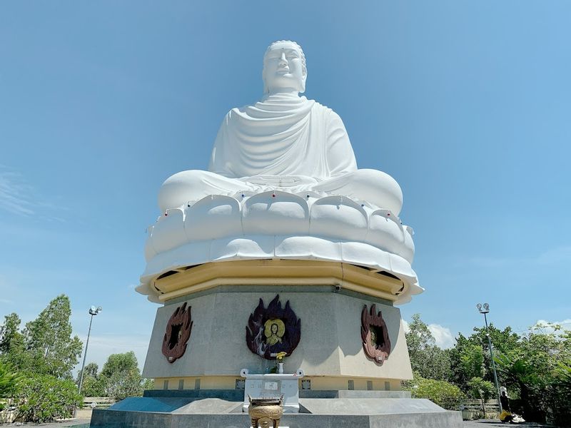 Nha Trang Private Tour - White Buddha