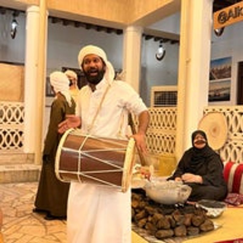 Dubai Private Tour - Live music