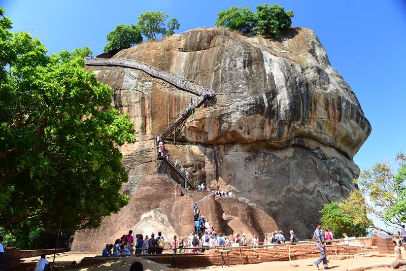 Colombo Private Tour - Sigiriya Rock