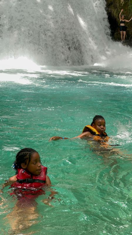 Ocho Rios Private Tour - Swimming at the Blue Hole