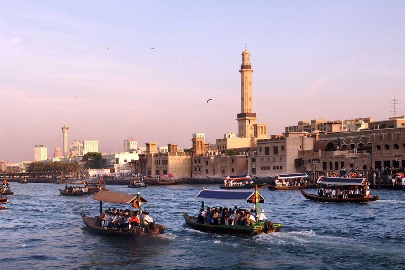 Dubai Private Tour - Abra boat