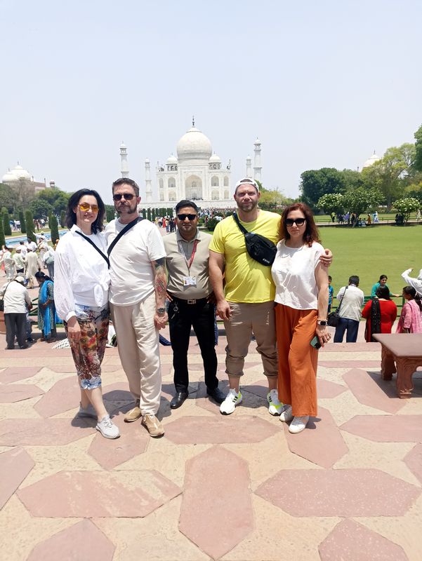 Delhi Private Tour - Clients from Russia