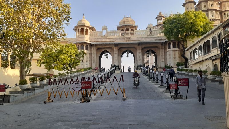 Udaipur Private Tour - City Palace entrance Udaipur 