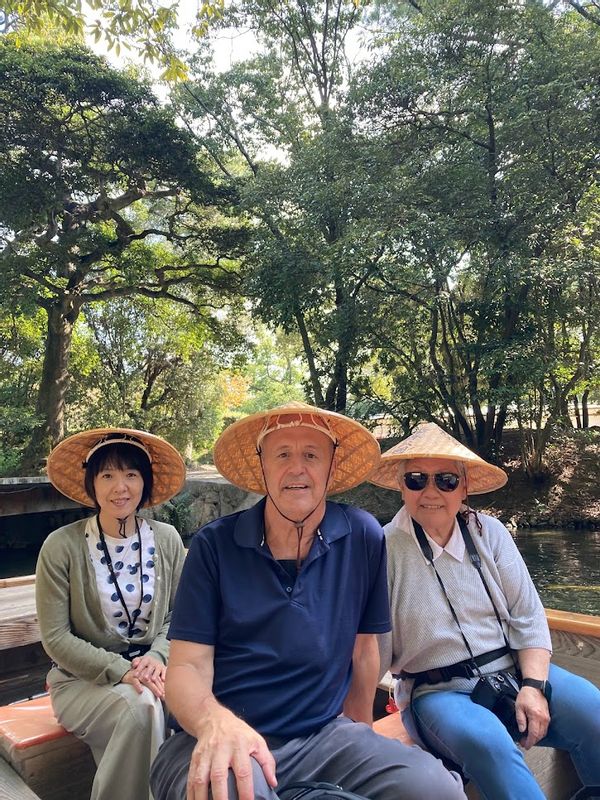 Kagawa Private Tour - There is no other Japanese garden with three stars that offers fantastic boat rides to explore the highlight of the traditional garden.