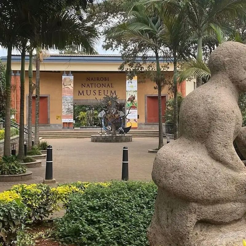 Nairobi Private Tour - Nairobi museum.