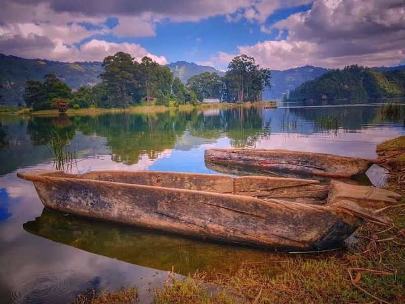 Addis Ababa Private Tour - riding boats