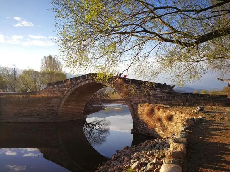 Lijiang Private Tour - Yujin bridge