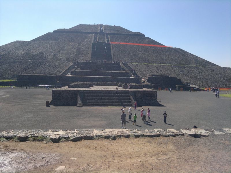 Mexico City Private Tour - The pyramid of the sun is a source of positive energy, we will take the best from it.