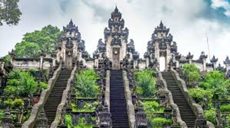 Bali Private Tour - Lempuyang Temple ( Gate of Heaven )