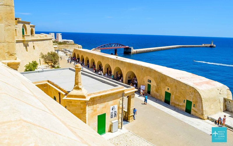 Malta Private Tour - Fort St. Elmo, Valletta