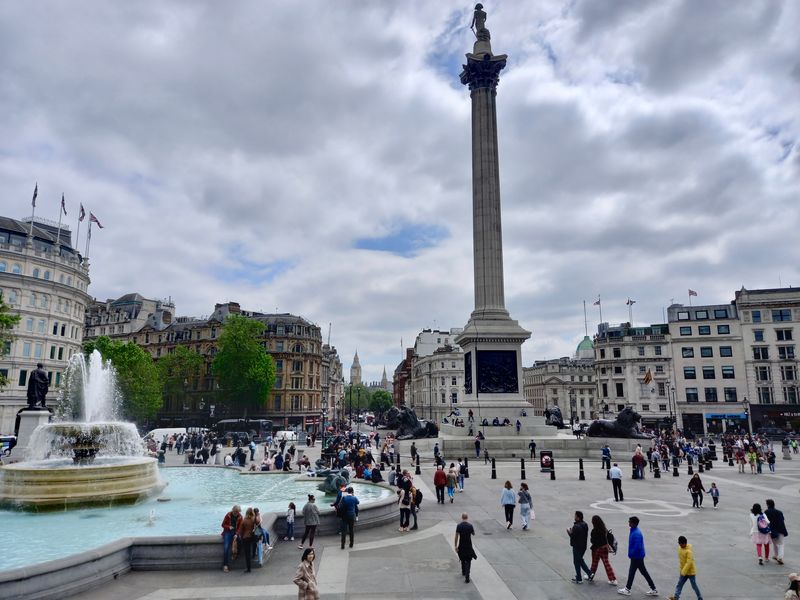 London Private Tour - Trafalgar Square