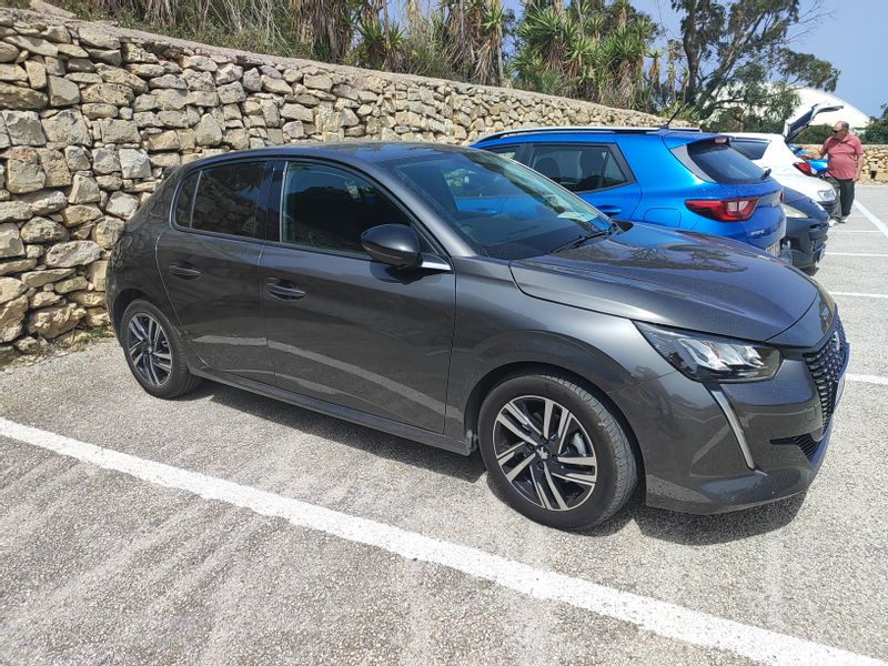 Malta Private Tour - Peugeot 208 (2023)