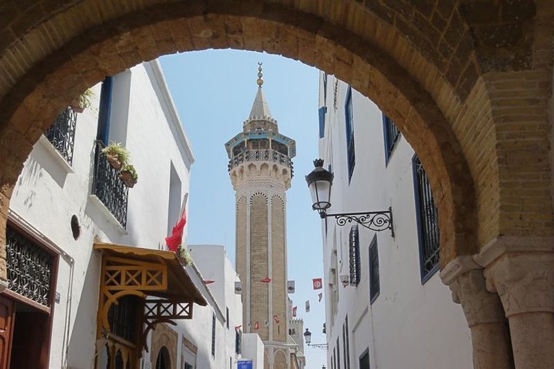 Tunis Private Tour - Street Ibrahim Riahi