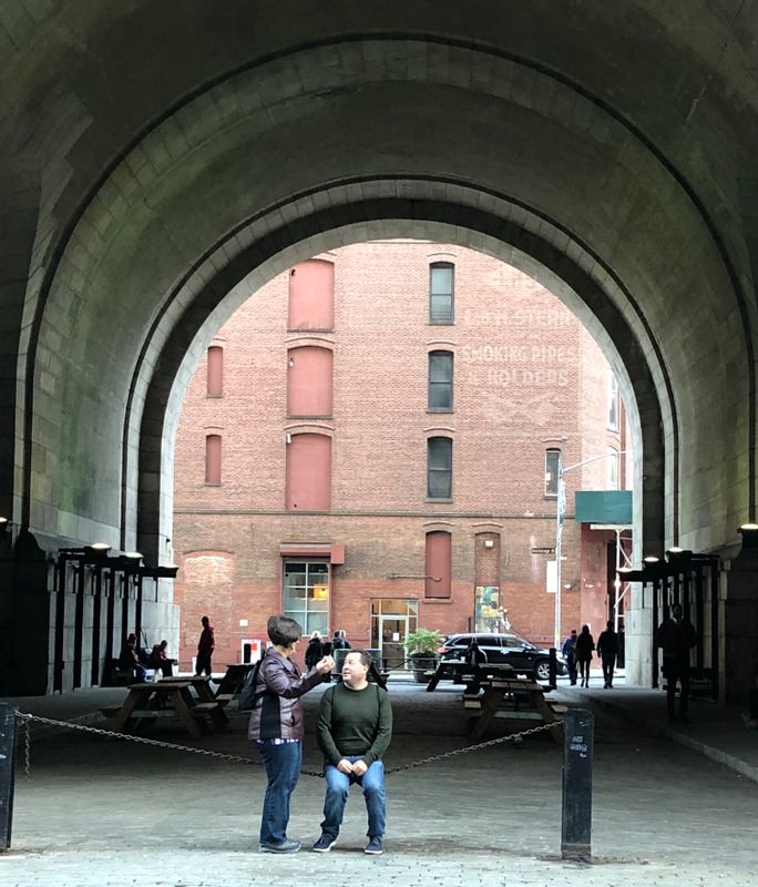 New York Private Tour - A cool spot in DUMBO, Brooklyn!