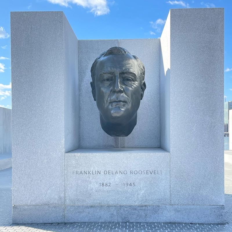 New York Private Tour - FDR Memorial on Roosevelt Island