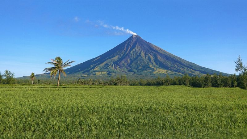 Manila Private Tour - Mount Mayon in the daytime.