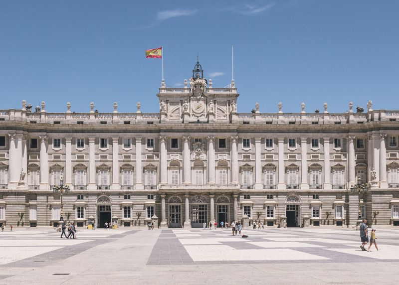 Madrid Private Tour - Royal Palace of Madrid