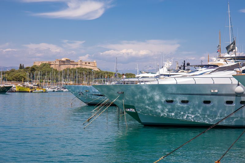 Nice Private Tour - Antibes port and castle