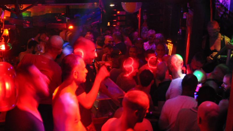 Amsterdam Private Tour - Gay club party scene