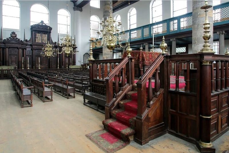 Amsterdam Private Tour - Portuguese Synagogue, inner scene