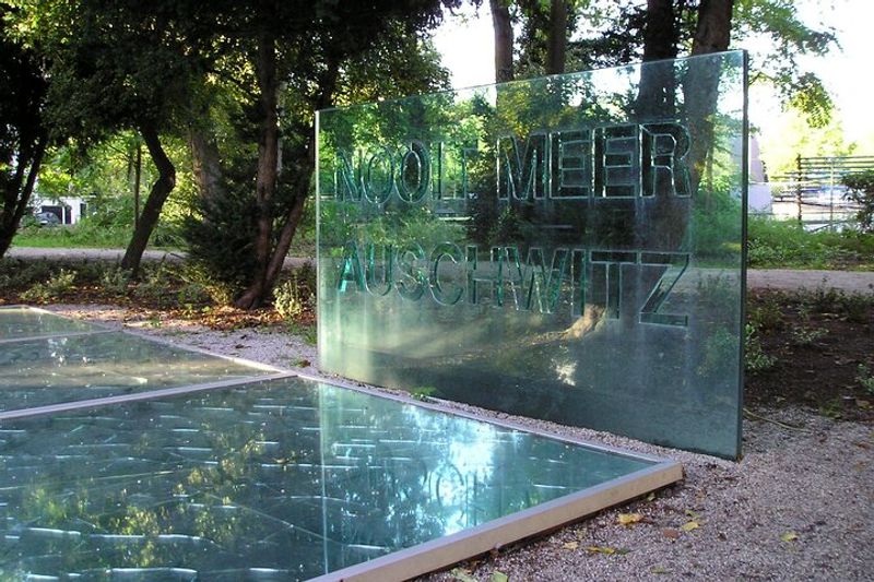 Amsterdam Private Tour - Memorial to Auschwitz Victims