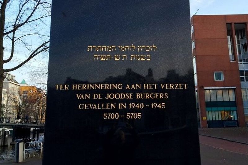 Amsterdam Private Tour - Monument to Jewish Resistance