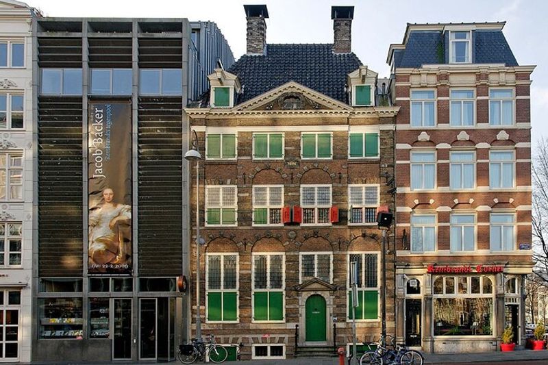 Amsterdam Private Tour - Rembrandt's House Museum, great painter's house in the heart of Jewish Quarter (in the middle).