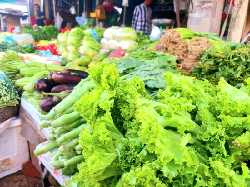 Siem Reap Private Tour - We visit Local Market