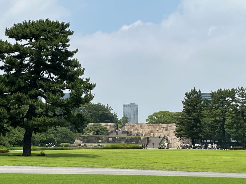 Tokyo Private Tour - Remains of the Edo Caslte in the East Gardens of the Imperial Palace