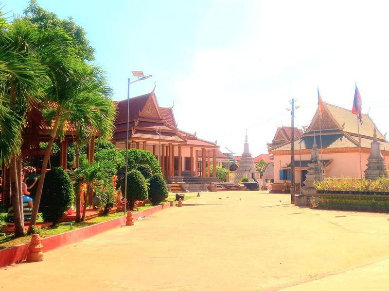 Siem Reap Private Tour - Buddhis Monastery 