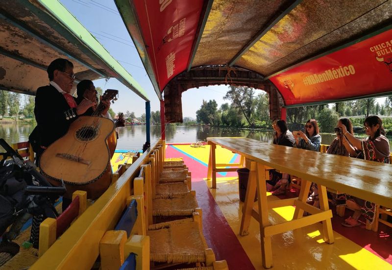 Mexico City Private Tour - Xochimilco Canals and 'mariachi'