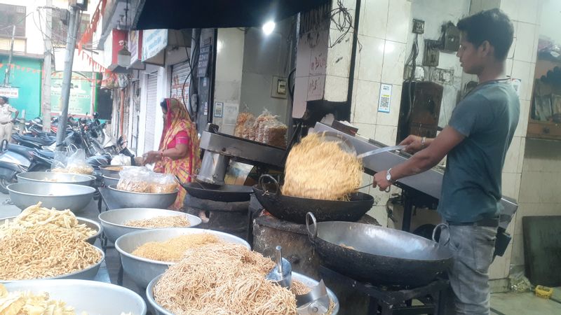 Udaipur Private Tour - Local snacks making 