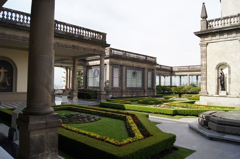 Mexico City Private Tour - Chapultepec Castle Garden