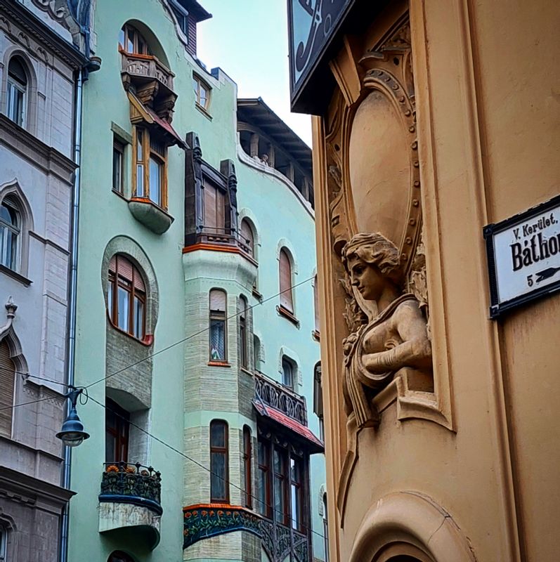 Budapest Private Tour - Bedő House