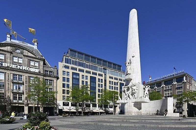 Amsterdam Private Tour - National Monument at Dam Square