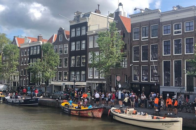 Amsterdam Private Tour - Anne Frank House ( the second from right side) at Princensgrach