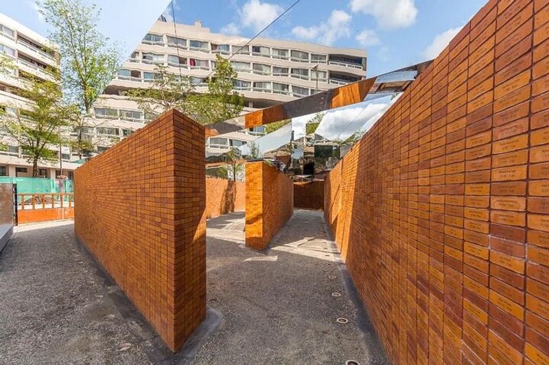 Amsterdam Private Tour - Holocaust Memorial of Names at Jewish Quarter 