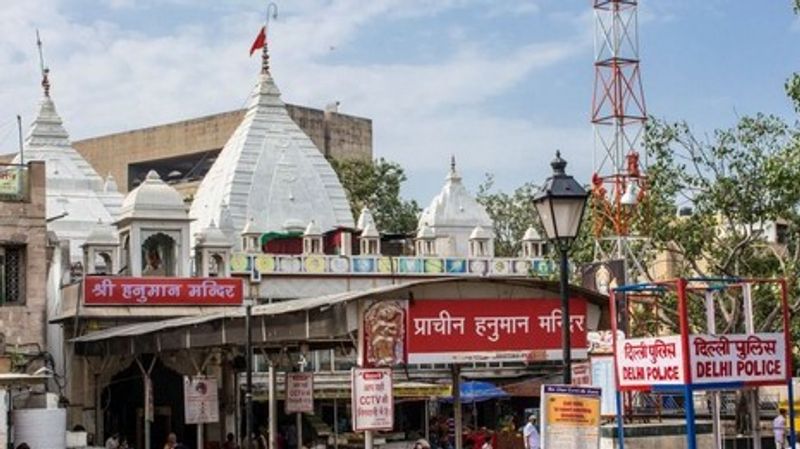 Delhi Private Tour - Hanuman Temple is at Connaught place circle. 