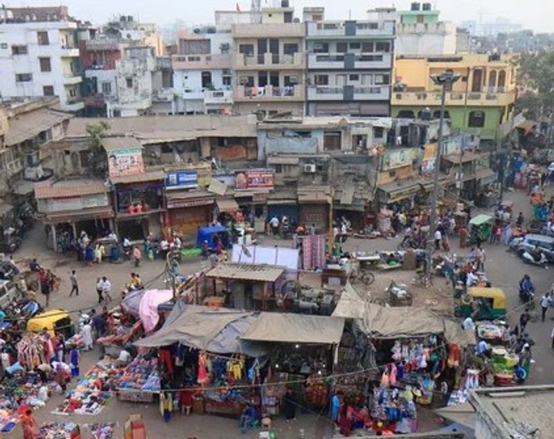 Delhi Private Tour - Busy Chandni Chowk Street