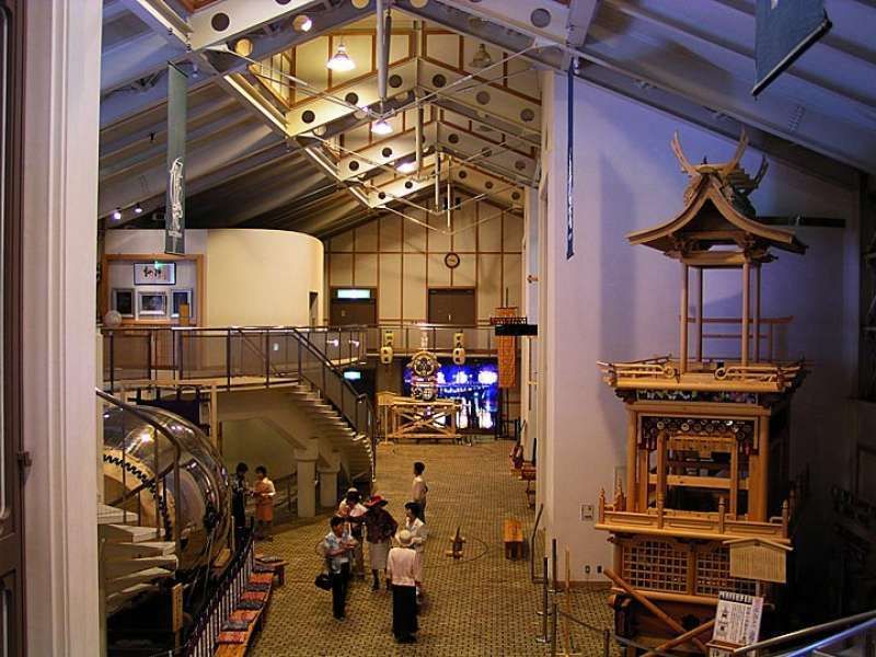 Gifu Private Tour - Inside the museum, you can see some real festival floats. You can also see the stereoscopic vision of the parade of Okoshi Daiko (drum) and Mikoshi (portable shrine).